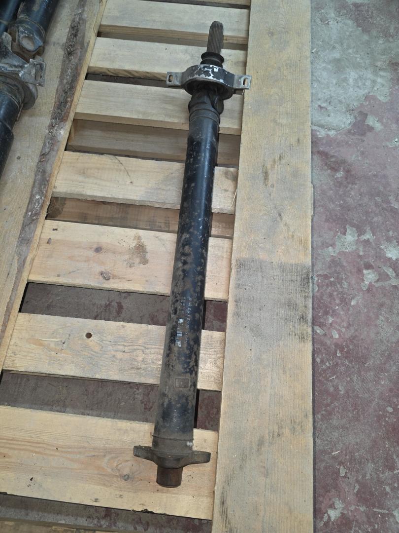 карданный вал BMW 3 серия E90/E91/E92/E93 E92 (2004 - 2010), 2.0 л., N47 D20 A, дизель, МКПП, купе, правый руль, 26107572905, 7572905, 26107614404 - фото №1