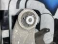 рычаг задний нижний BMW 5 серия E60/E61 [рестайлинг] E60 2008, 3.0 л., N54 B30 A, бензин, АКПП, (475) black sapphire metallic, седан, задний привод, 33326755989, 6755989 - фото №4