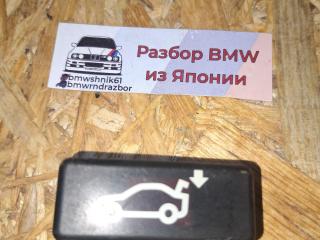 кнопка открытия багажника BMW 7 серия E65/E66/E67 [рестайлинг] E65 2007, 4.0 л., N62 B40 A, бензин, АКПП, black sapphire metallic (475), седан, задний привод, правый руль, 8375580, 61318375580