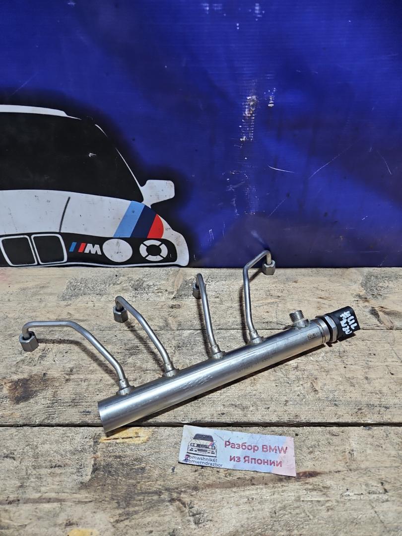 топливная рампа BMW 5 серия F07/F10/F11 2011, 2.0 л., N20 B20 A, бензин, АКПП, задний привод, 7585411, 13537585411 - фото №1