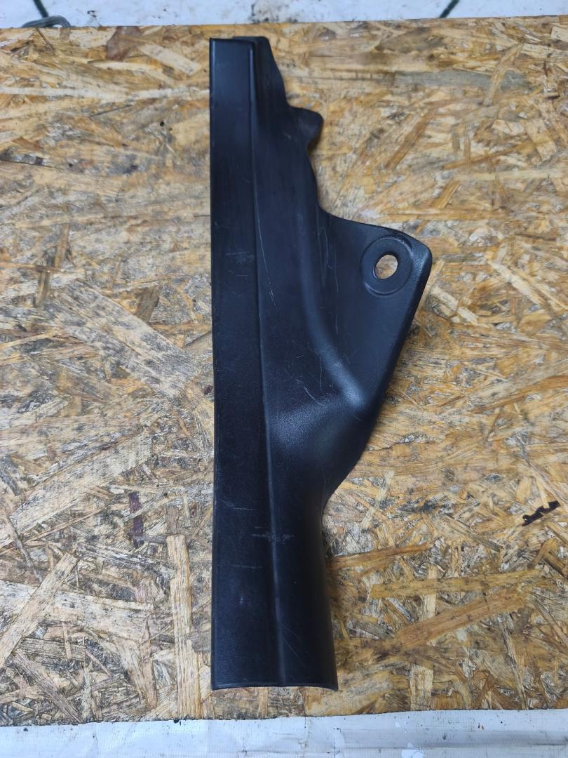 накладка на порог внутренняя BMW 1 серия E81/E82/E87/E88 E87 2006, 1.6 л., N45 B16, бензин, АКПП, alpinweiss 3, хетчбэк 5 дв., задний привод, правый руль, 51477066978, 7066978 - фото №1