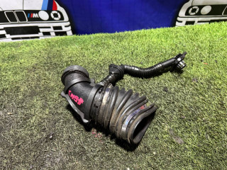 коробка воздухопритока BMW X5 M E70 (2009 - 2013), 4.4 л., S63 B44 A, бензин, АКПП, внедорожник 5 дв., полный привод, 13717589651, 7589651, 13717848151, 7848151