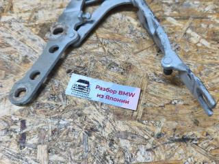 петля капота правая BMW 3 серия E46 [рестайлинг] E46 2004, 2.0 л., N46 B20 B, бензин, АКПП, седан, задний привод, 8200124, 41618200124