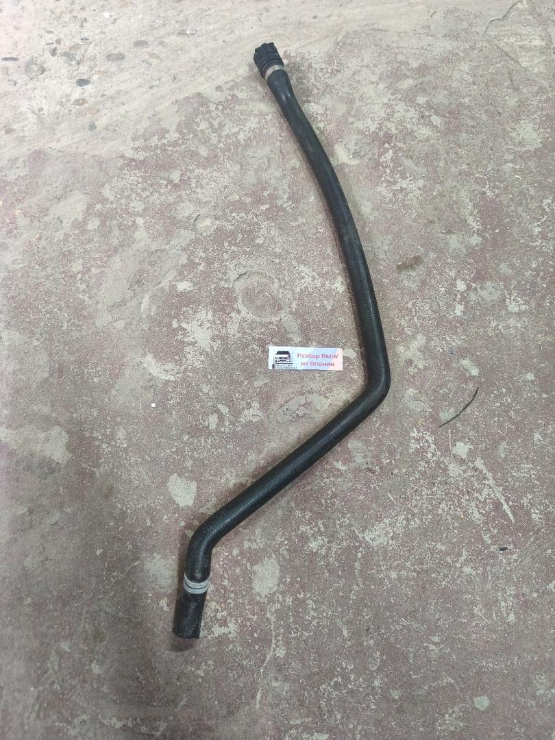 патрубок радиатора BMW 5 серия E60/E61 E60 2005, 3.0 л., N52 B30, бензин, АКПП, седан, 64216932051 - фото №1