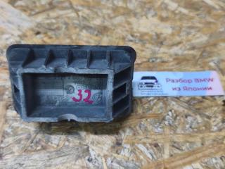 опора под домкрат (поддомкратная подушка) BMW 5 серия E60/E61 E60 2004, 3.0 л., M54 B30 (306S3), бензин, АКПП, темно-зелёный, седан, задний привод, 51717065919, 7065919