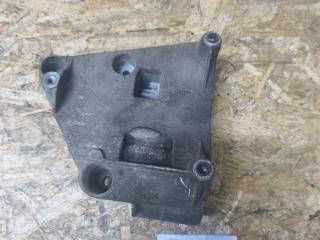 кронштейн двигателя BMW 5 серия E60/E61 E60 2005, 3.0 л., M54 B30 (306S3), бензин, АКПП, седан, задний привод, 64557512556, 7512556