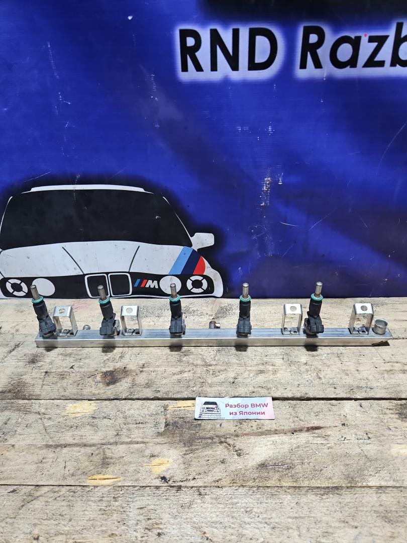 топливная рампа BMW 3 серия E90/E91/E92/E93 E90 2007, 2.5 л., N52 B25 AF, бензин, АКПП, седан, 7542070, 13537542541, 7542541 - фото №1
