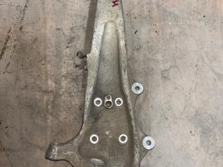 кулак поворотный правый BMW 5 серия F07/F10/F11 F10 2012, 2.0 л., N20 B20 A, бензин, АКПП, седан, правый руль, 31216775770, 6775770