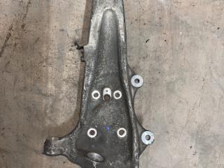 кулак поворотный правый BMW 5 серия F07/F10/F11 F11 2010, 3.0 л., N55 B30 A, бензин, АКПП, белый, универсал, задний привод, правый руль, 31216775770, 6775770