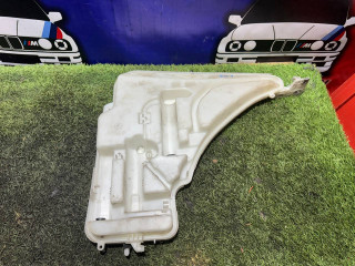 бачок омывателя BMW 3 серия F30/F31/F34 F30 2012, 2.0 л., N20 B20 B, бензин, АКПП, 354 titansilber metallic, седан, задний привод, правый руль, 7297496