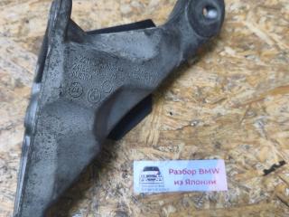 кронштейн двигателя BMW X3 E83 2006, 2.5 л., M54 B25 (256S5), бензин, АКПП, alpinweiss 3(300), внедорожник 5 дв., полный привод, правый руль, 22116750852, 6750852