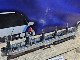 топливная рампа BMW 5 серия E60/E61 [рестайлинг] E61 2007, 2.5 л., N52 B25 AF, бензин, АКПП, carbon-schwarz (416), универсал, задний привод, правый руль, 7542070, 13537542541, 7542541