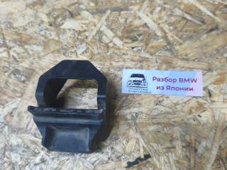 кронштейн радиатора BMW 3 серия E90/E91/E92/E93 E90 2007, 3.0 л., N54 B30 A, бензин, АКПП, sparkling-graphit (a22), седан, задний привод, правый руль, 17117524956, 7524956