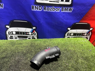 патрубок воздушного фильтра BMW 5 серия F07/F10/F11 F11 2010, 3.0 л., N55 B30 A, бензин, АКПП, белый, универсал, задний привод, правый руль, 1054695