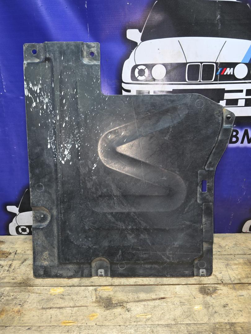 защита КПП BMW 1 серия E81/E82/E87/E88 E87 2006, 1.6 л., N45 B16, бензин, АКПП, alpinweiss 3, хетчбэк 5 дв., задний привод, правый руль, 51757127359, 51757163562, 7163562, 7127359 - фото №1