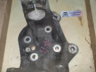 кулак поворотный правый BMW 1 серия E81/E82/E87/E88 E87 2006, 1.6 л., N45 B16, бензин, АКПП, alpinweiss 3, хетчбэк 5 дв., задний привод, правый руль, 6764444, 31216764444