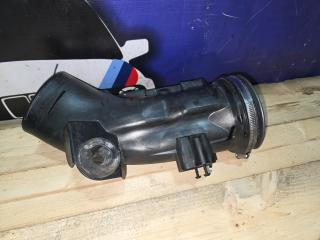 патрубок воздушного фильтра BMW X5 E70 [рестайлинг] E70 2011, 3.0 л., N55 B30 A, бензин, АКПП, белый, универсал, полный привод, правый руль, 1054695S02, 1056367S01, 13717583726