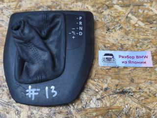 рамка обрамление кулисы BMW 1 серия E81/E82/E87/E88 E87 2006, 1.6 л., N45 B16, бензин, АКПП, alpinweiss 3, хетчбэк 5 дв., задний привод, правый руль, 7059896