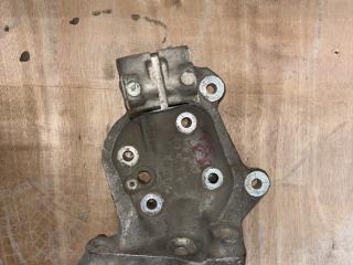 кулак поворотный правый BMW 3 серия E90/E91/E92/E93 E90 (2004 - 2010), 3.0 л., M54 B30 (306S3), бензин, АКПП, седан, задний привод, 6764444, 31216764444