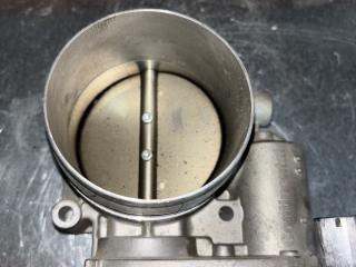 заслонка дроссельная BMW 7 серия F01/F02 F01 (2008 - 2012), 3.0 л., N54 B30 B, бензин, АКПП, седан, задний привод, 7556119, 13547556119