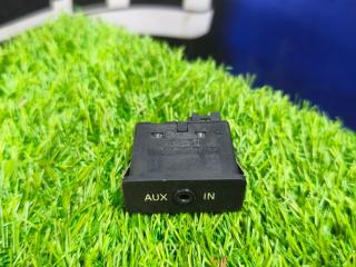 разъем AUX / USB BMW X6 E71/E72 E71 2008, 4.4 л., N63 B44 A, бензин, АКПП, black sapphire metallic 475, внедорожник 5 дв., полный привод, 61319127370, 9127370