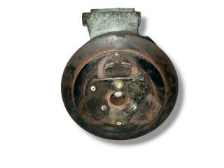 компрессор кондиционера Mazda 2 2 поколение [рестайлинг] DE 2013, 1.3 л., i, ZJ46, бензин, 5МКПП, true red / a4a, хетчбэк 3 дв., передний привод, правый руль