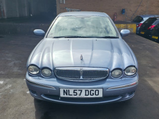 Jaguar X-Type 1 поколение X400