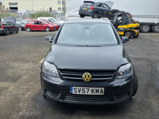 Volkswagen Golf Plus 1 поколение