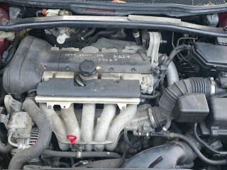 двигатель Volvo V70 2 поколение [рестайлинг] 2005, 2.4 л., i, B 5244 S2, бензин, АКПП, ruby red / 454, универсал, передний привод, правый руль, B5244S2
