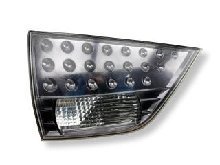 фонарь крышки багажника левый Mitsubishi Outlander 2 поколение CW 2007, 2.0 л., DiD, BSY, дизель, 6МКПП, red / p23a, внедорожник 5 дв., полный привод, правый руль, 8331A005