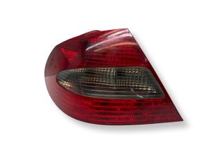 фонарь задний левый Mercedes-Benz CLK-Класс C209/A209 [рестайлинг] C209 2005, 2.2 л., CDi, OM 646.966, дизель, АКПП, iridiumsilber / 775, купе, задний привод, правый руль, A2098201564