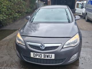 Opel Astra J