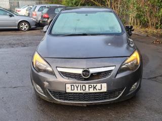 Opel Astra J