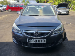 Opel Astra J