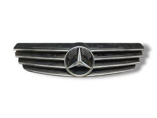 решетка радиатора Mercedes-Benz CLK-Класс C209/A209 C209 2004, 3.2 л., i, M 112.955, бензин, АКПП, синий, 345u, купе, задний привод, правый руль, A2098800023