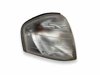 поворотник правый Mercedes-Benz C-Класс W202/S202 [рестайлинг] 1999, 2.2 л., CDi, OM 611.960, дизель, АКПП, brilliant silver  / 744, седан, задний привод, правый руль, 2028260843, 1305232924