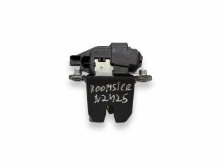 замок багажника Skoda Roomster 1 поколение [рестайлинг] 2012, 1.2 л., i, CGPA, бензин, 5МКПП, modra miami / lf5t, минивэн, передний привод, правый руль, 5J0B27501C