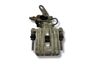 суппорт задний правый Volkswagen Golf 5 поколение 2005, 1.6 л., FSI, BLF, бензин, 6МКПП, reflex silver / la7w, хетчбэк 5 дв., передний привод, правый руль, 1K0615424J