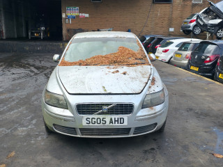 Volvo S40 2 поколение