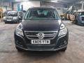 передняя часть (ноускат) Volkswagen Tiguan 1 поколение 2009, 2.0 л., TDi, CBBB, дизель, 6МКПП, deepblack / lc9x, внедорожник 5 дв., полный привод, правый руль - фото №2