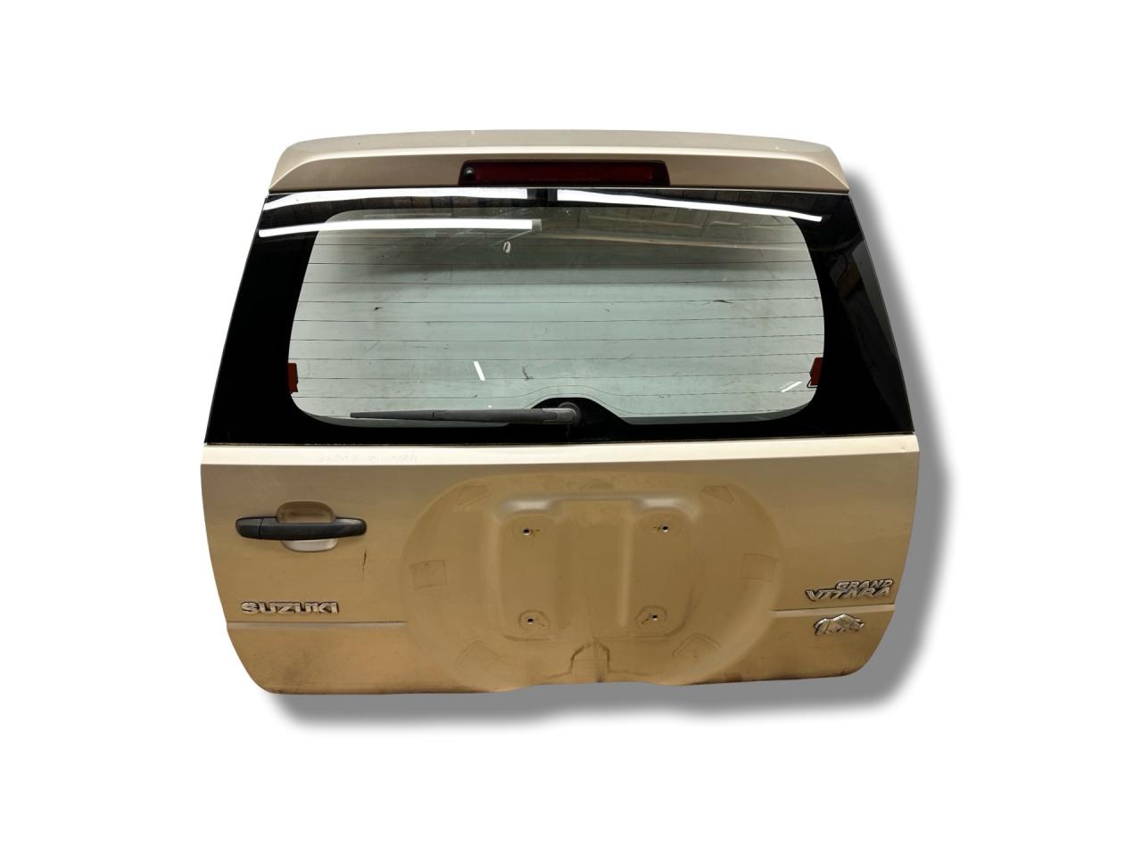 крышка багажника (дверь 3-5) Suzuki Grand Vitara 2 поколение JT 2007, 1.6 л., i, M16A, бензин, 5МКПП, clear beige / zdk, внедорожник 3 дв., полный привод, правый руль - фото №1