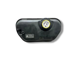 бачок расширительный Jaguar XF 1 поколение [рестайлинг] 250 2011, 3.0 л., TD, 306DT, дизель, АКПП, indus silver / men, седан, задний привод, правый руль, 4R83-8A080-AD