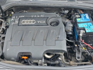 двигатель Audi A3 8P [2-й рестайлинг] 2010, 1.6 л., TDi, CAYC, дизель, 5МКПП, phantomschwarz / lz9y, хетчбэк 5 дв., передний привод, правый руль, CAY, CAYC