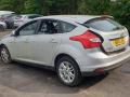 спойлер Ford Focus 3 поколение 2013, 1.0 л., Ti, M2DA, бензин, 5МКПП, moondust silver / ob, хетчбэк 5 дв., передний привод, правый руль, BM51-A44210-B - фото №5