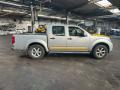 подножка Nissan Navara D40 [рестайлинг] 2013, 2.5 л., DCi, YD25DDTi, дизель, 6МКПП, silver / kl0, пикап, полный привод, правый руль - фото №8