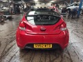 спойлер Hyundai Veloster 1 поколение 2012, 1.6 л., GDi, G4FD, бензин, 6МКПП, scarlet sage / p9r, хетчбэк 3 дв., передний привод, правый руль, 87210-2V000 - фото №10