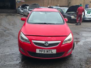 Opel Astra J