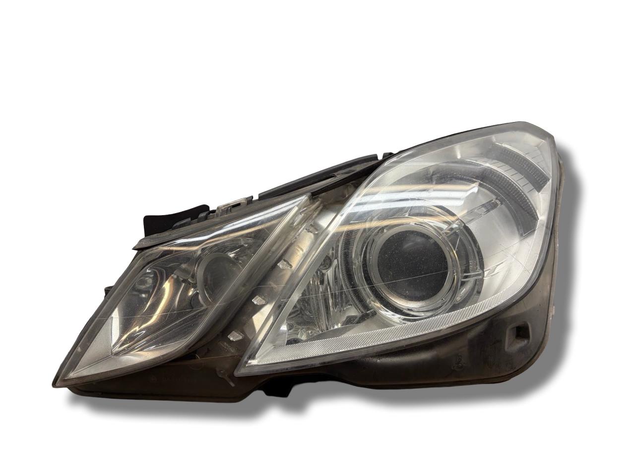 фара левая Mercedes-Benz E-Класс W212/S212/C207/A207 C207 2012, 2.1 л., CDi, OM 651.911, дизель, АКПП, obsidianschwarz / 197, купе, задний привод, правый руль, A2078200139, A2129007804, 1ZT011733-01, 5DC009060-20 - фото №1