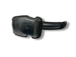 патрубок воздушного фильтра Volvo XC60 1 поколение 2012, 2.4 л., TD, D 5244 T17, дизель, 6МКПП, ice white / 614, внедорожник 5 дв., полный привод, правый руль, 30774691