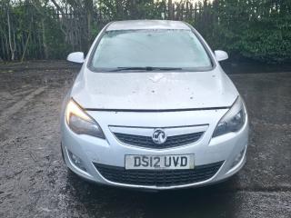 Opel Astra J
